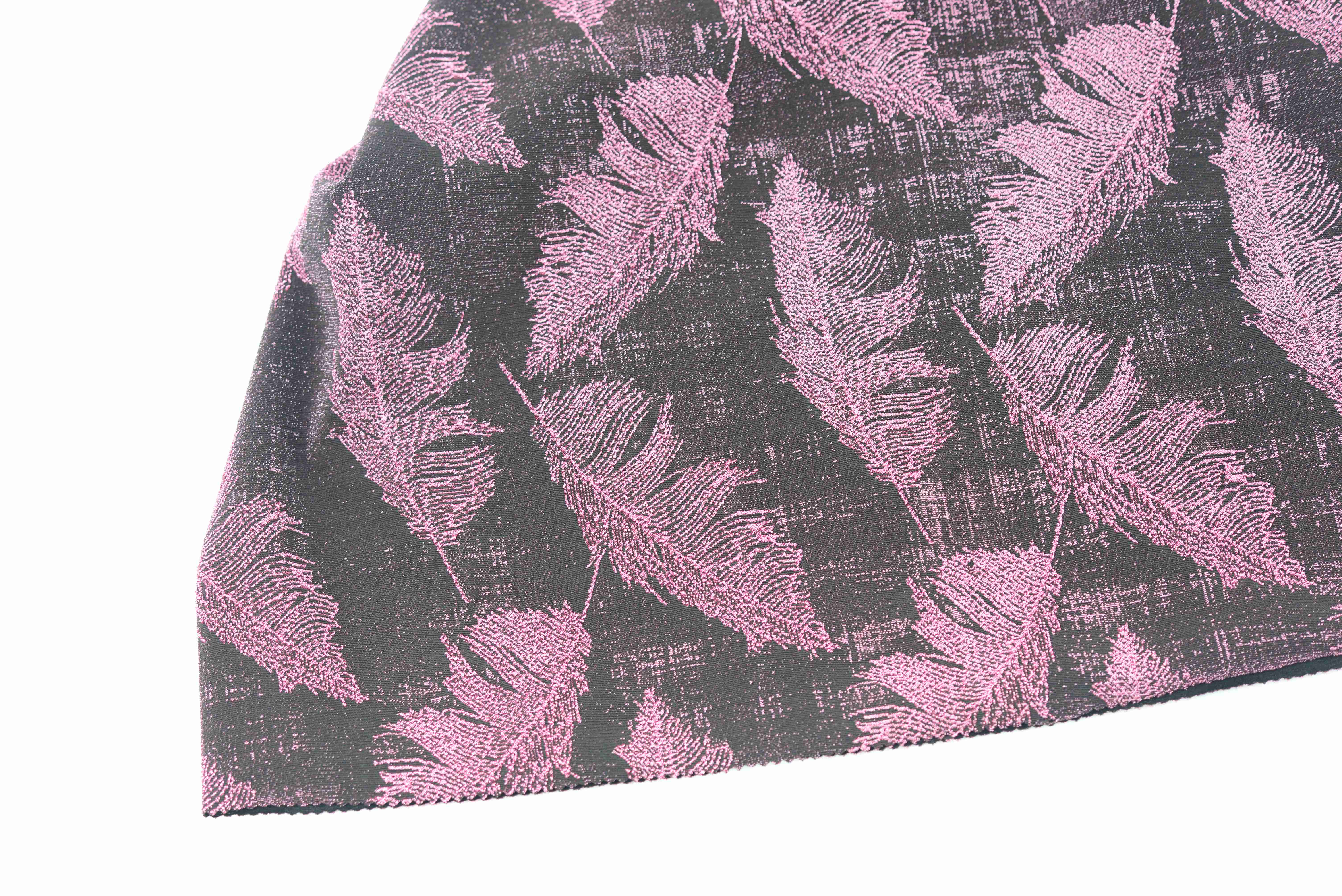 LX-P-16151 LUREX FEATHER KNIT JACQUARD