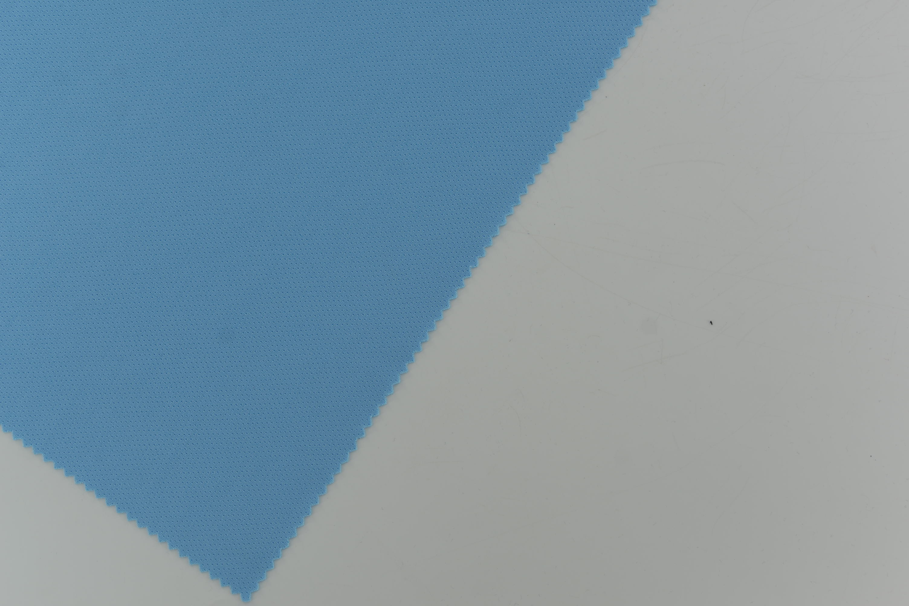 LX-P-16173 POLY BIRD EYE