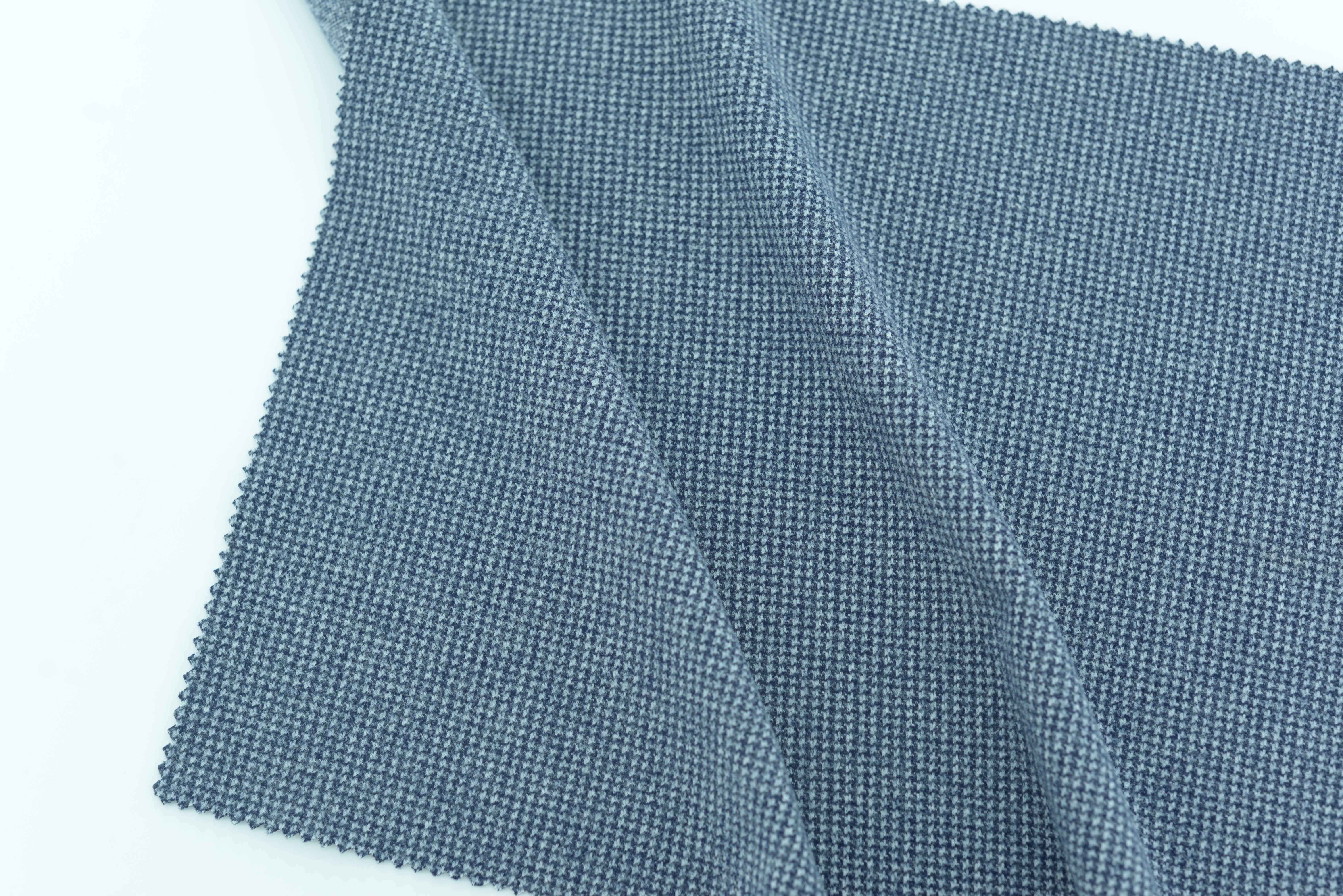 LX-P-18040 POLY SMALL HOUNDSTOOTH KNIT BRUSH