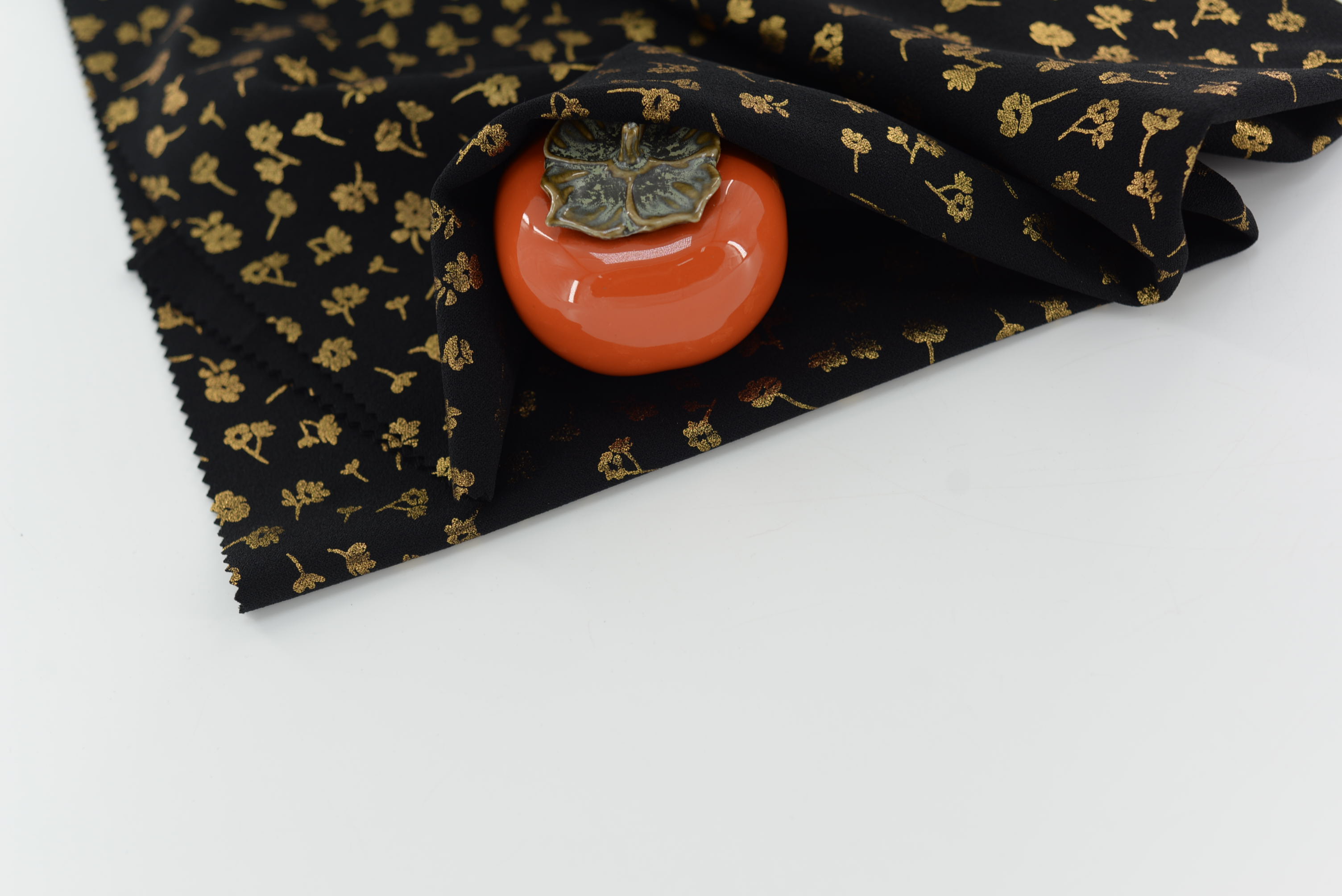 LX-F-11088 SCUBA CREPE SMALL FLOWER FOIL