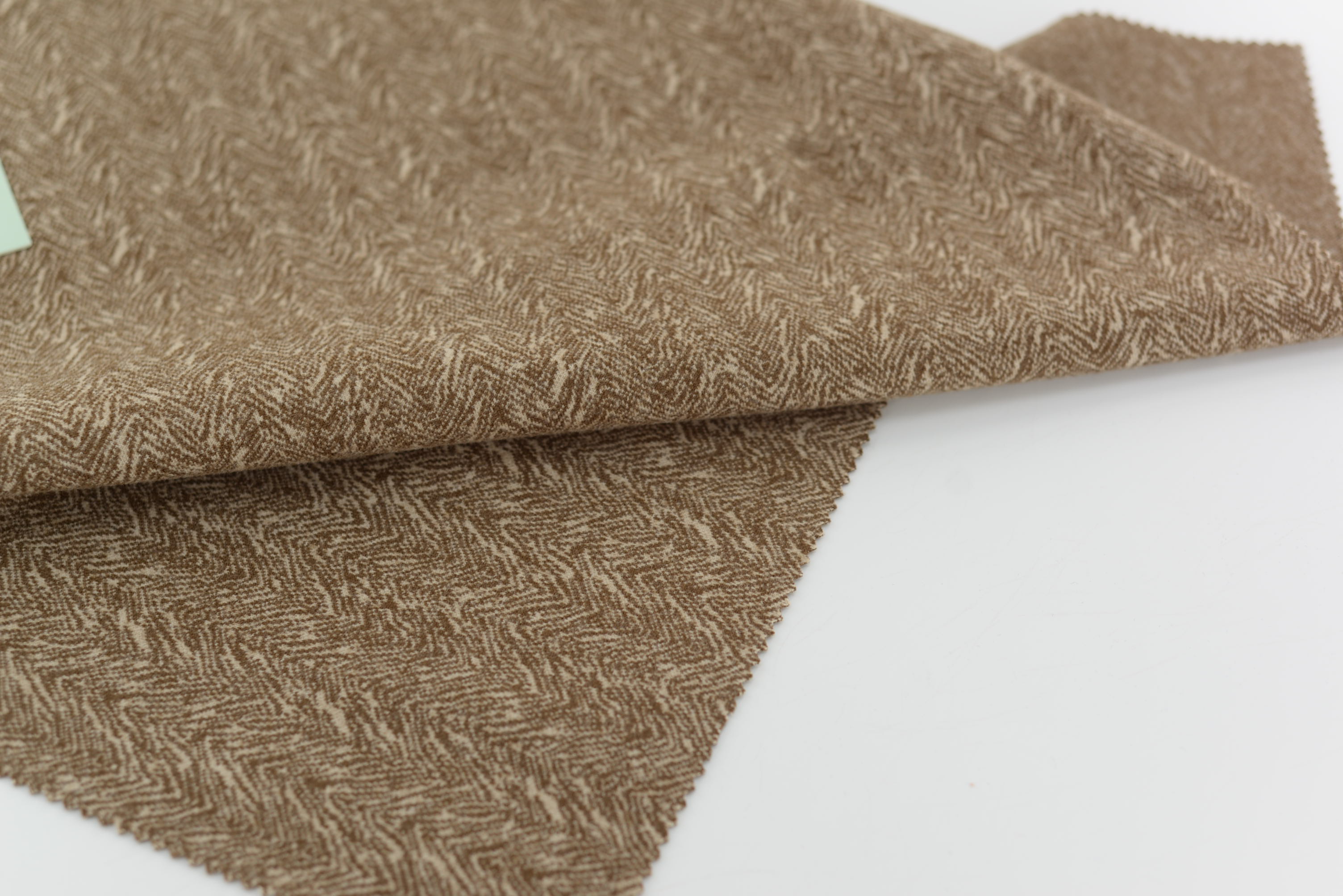 LX-P-18123 POLY ZEBRA-STRIPE JACQUARD KNIT BRUSH