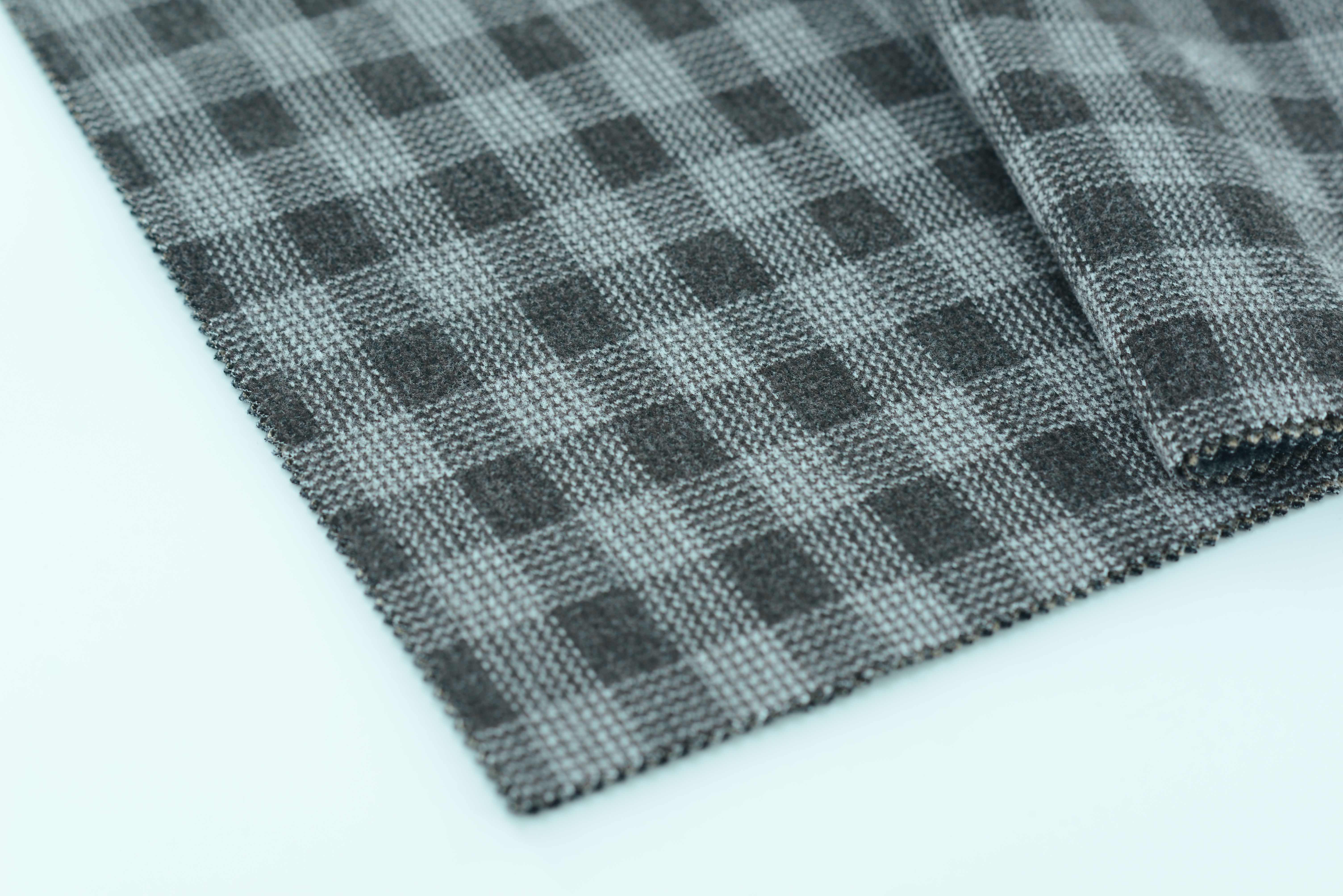 LX-P-18045 POLY CHECK JACQUARD KNIT BRUSH