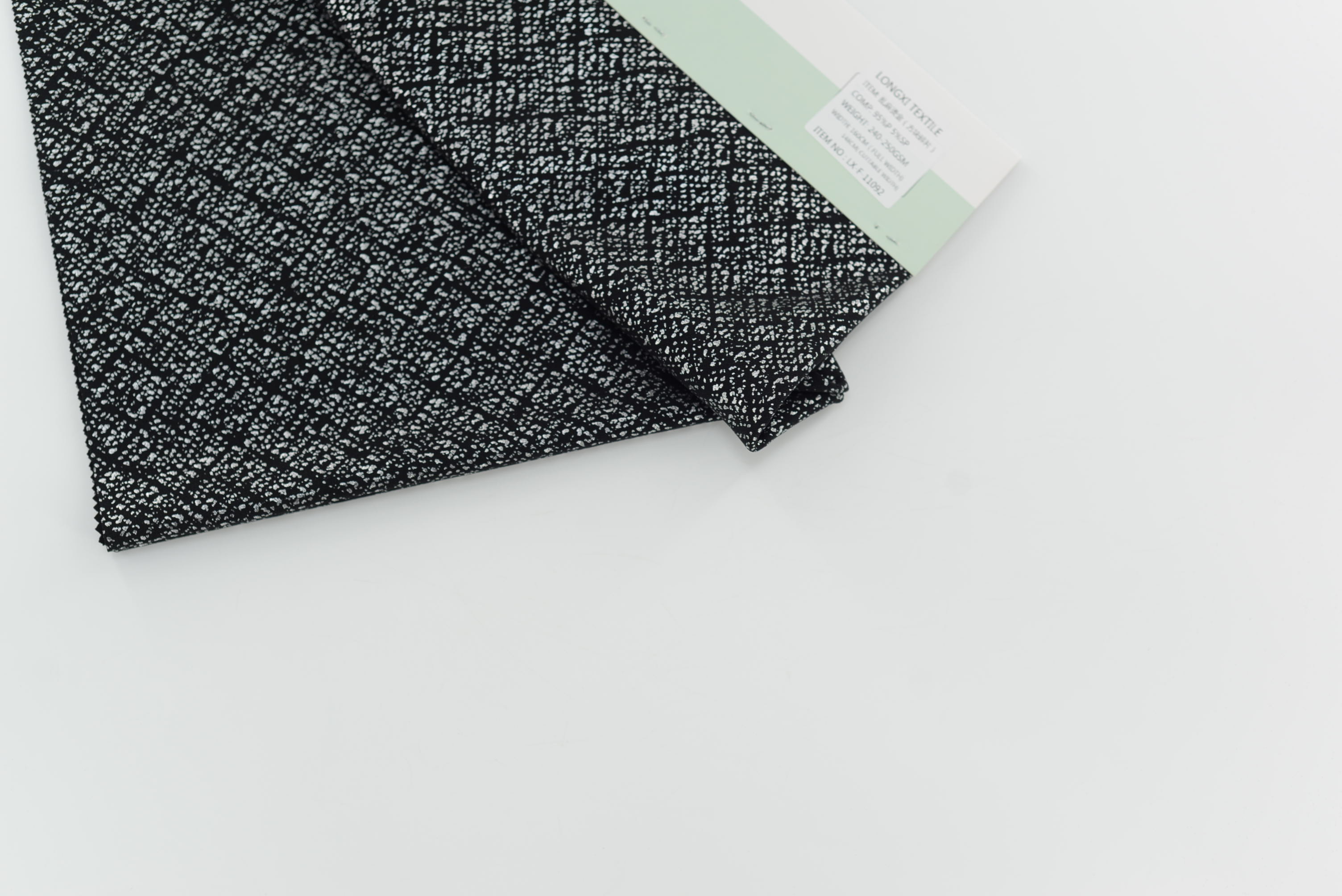 LX-F-11092 SCUBA CREPE CHECK FRAGMENT FOIL