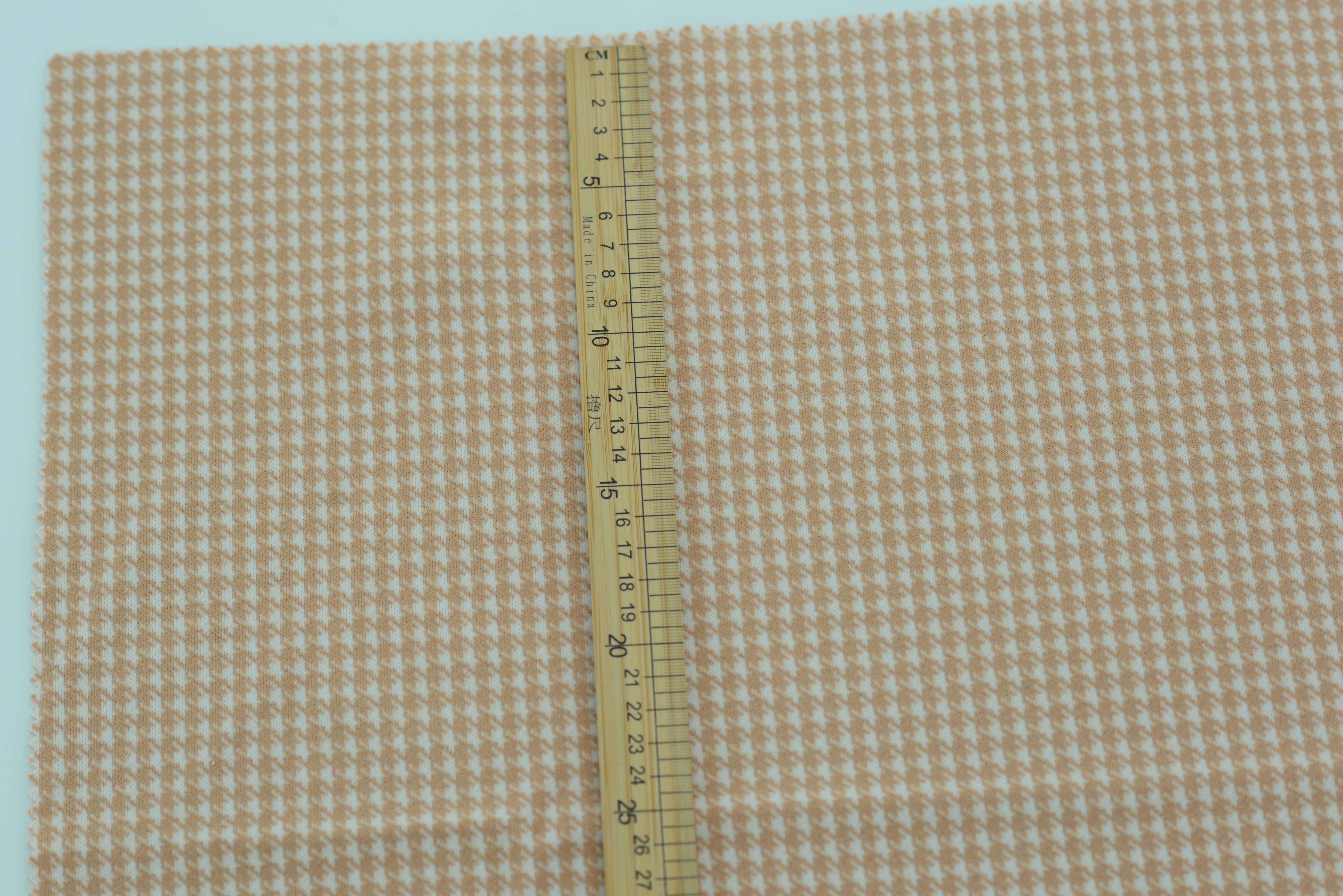 LX-P-18075 SMALL HOUNDSTOOTH  JACQUARD KNIT BRUSH