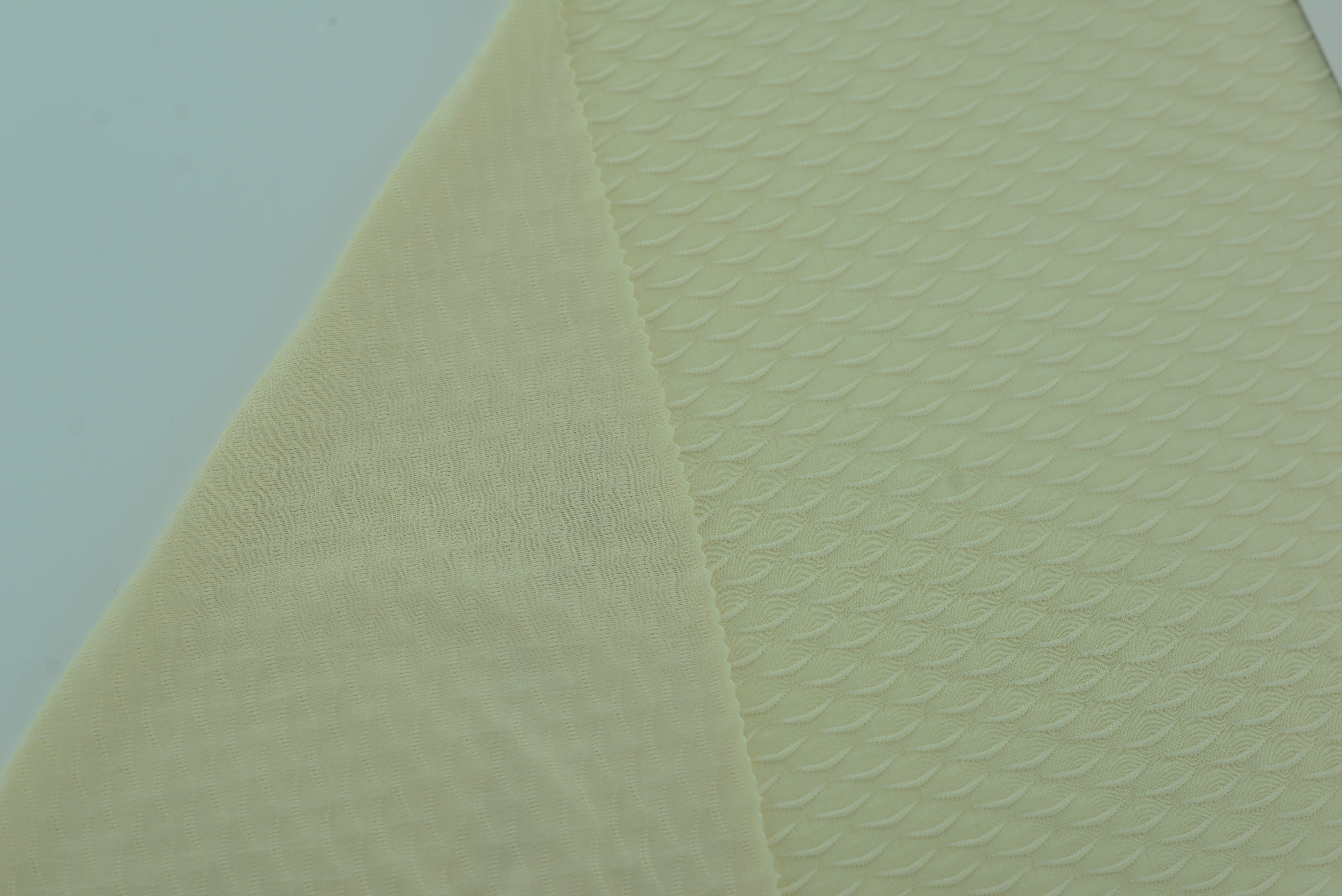 LX-P-16082 SINGLE KNIT FINS SCALE JACQUARD