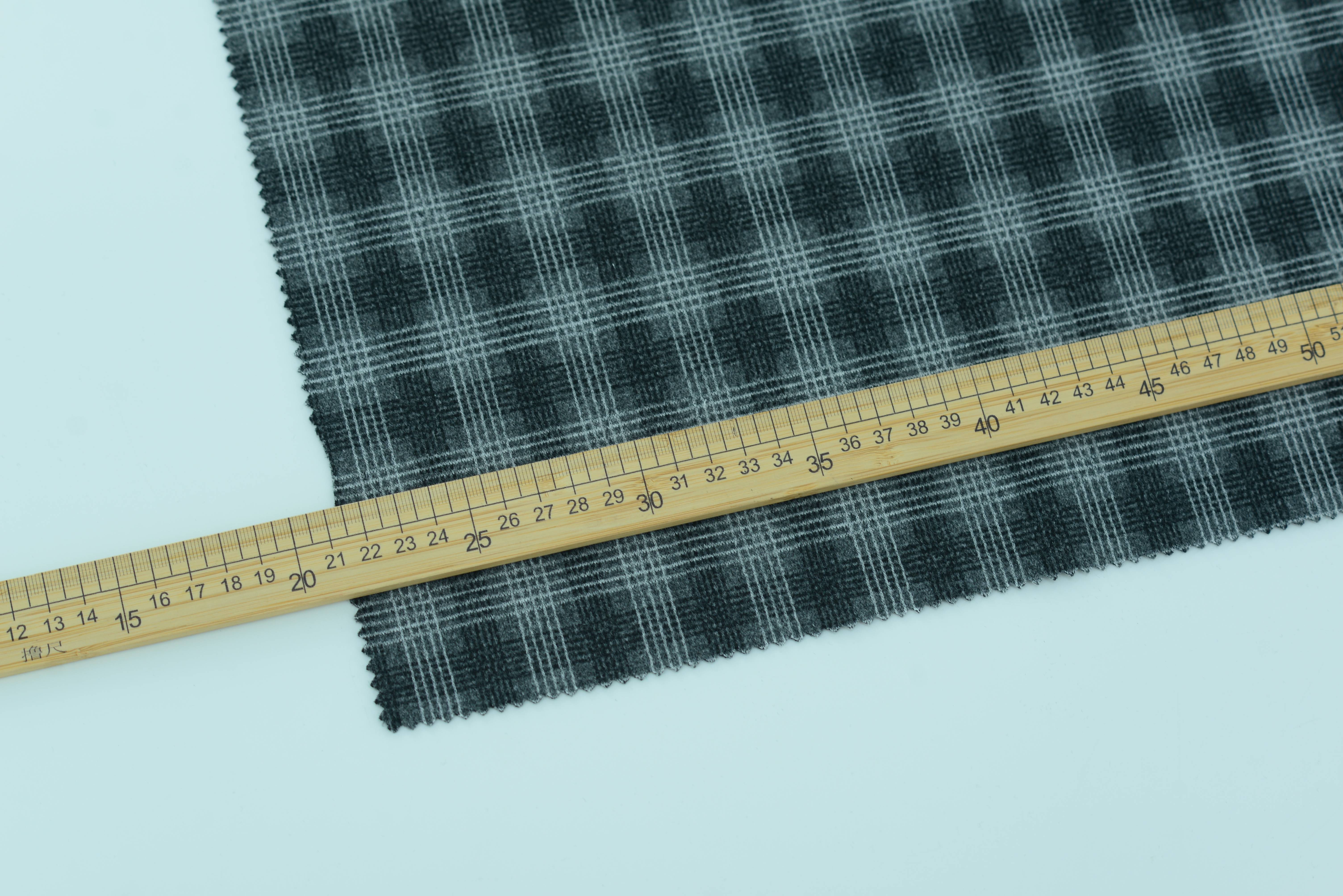 LX-P-18044 CHECK JACQUARD KNIT BRUSH