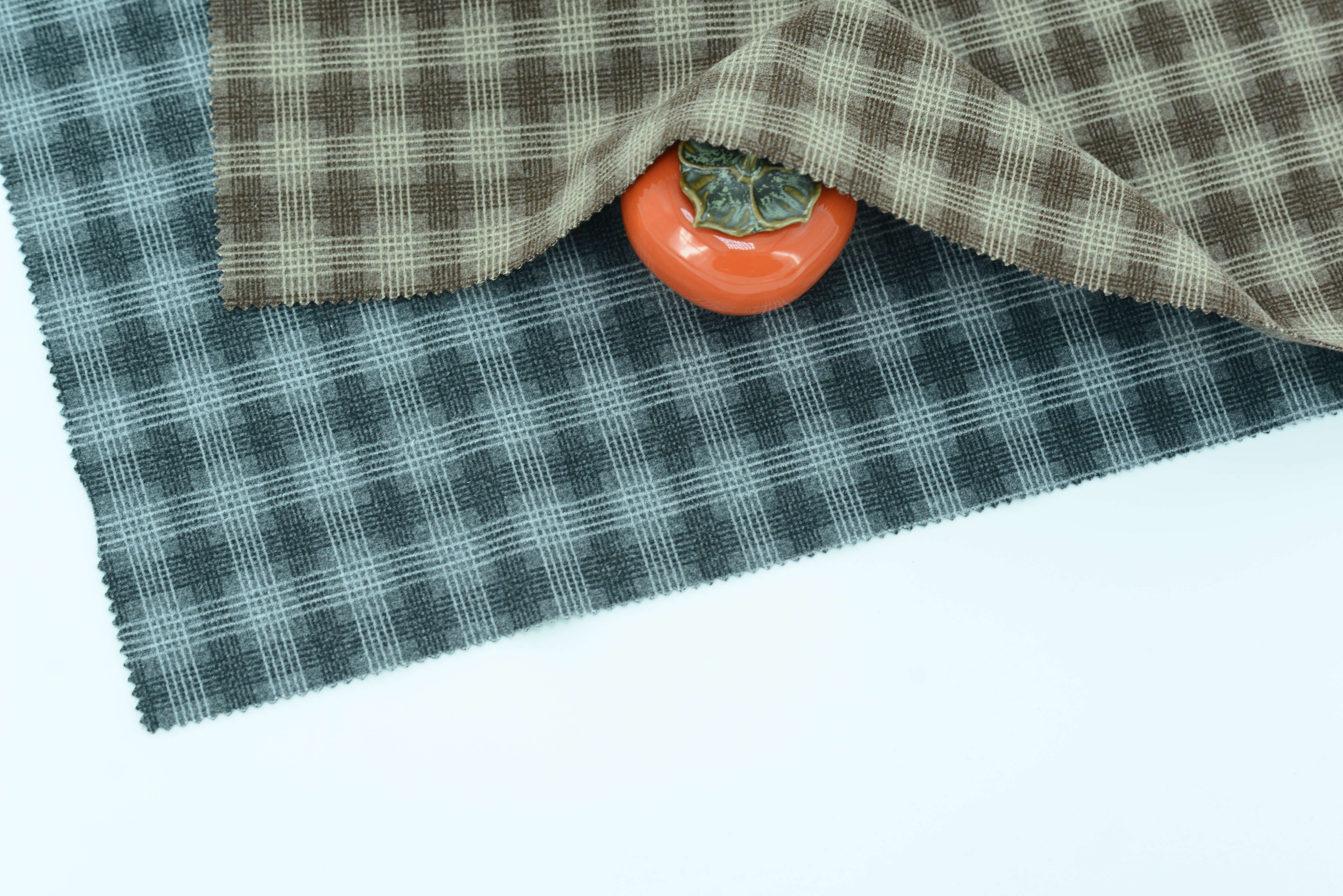 LX-P-18044 CHECK JACQUARD KNIT BRUSH