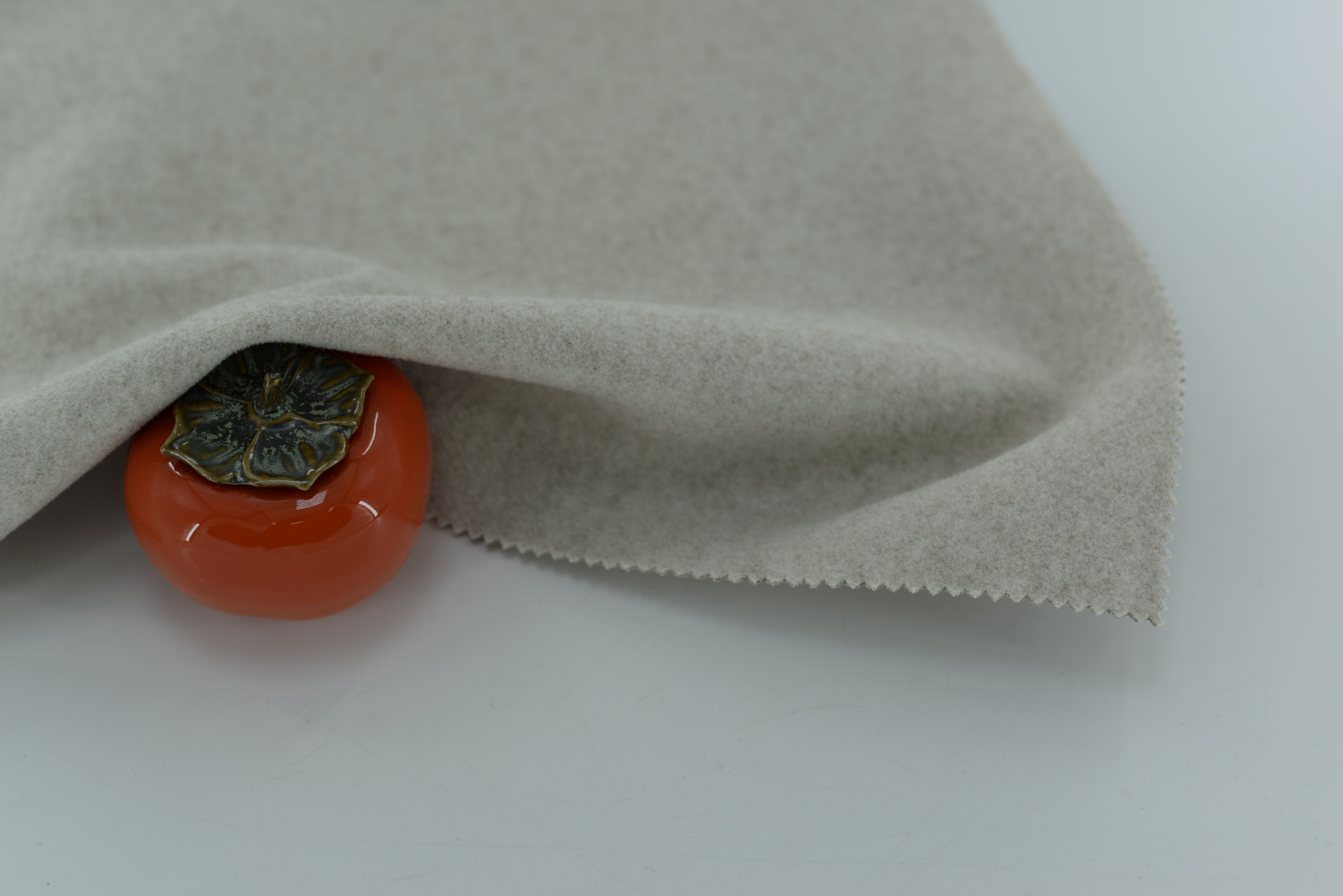 LX-P-18110 TR TWO TONE KNIT BRUSH