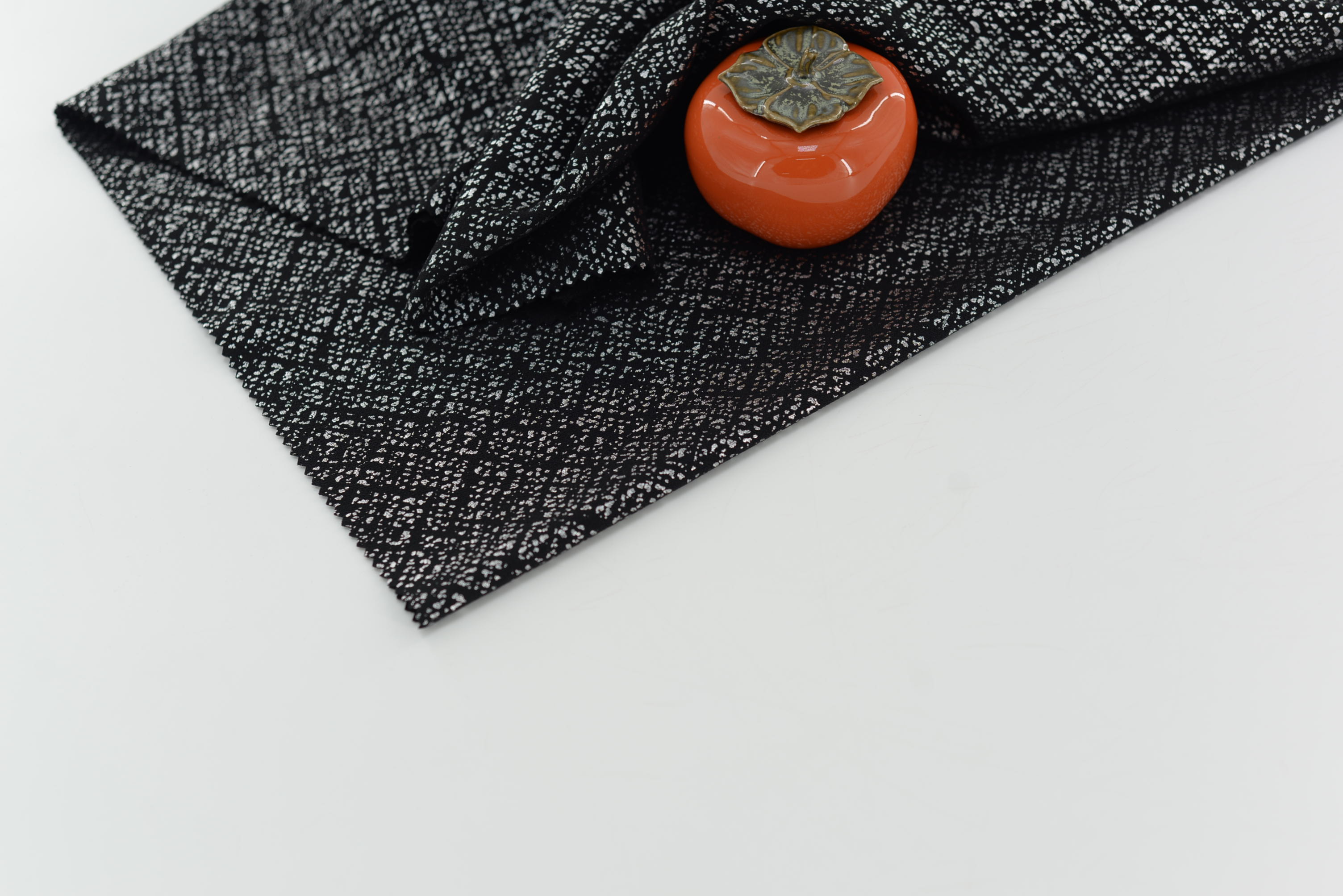 LX-F-11092 SCUBA CREPE CHECK FRAGMENT FOIL