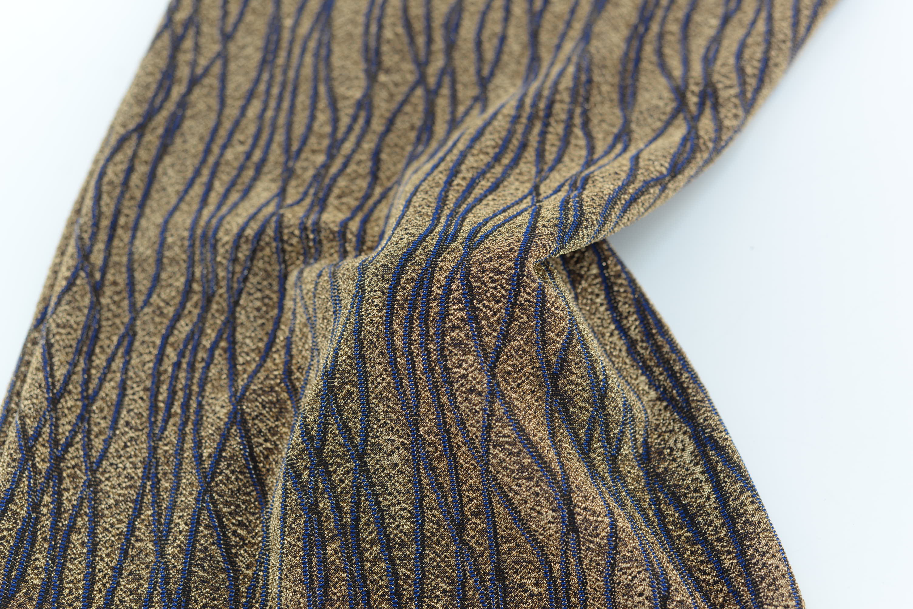 LX-P-16321 LUREX WAVE LINE YARN DYE  KNIT JACQUARD