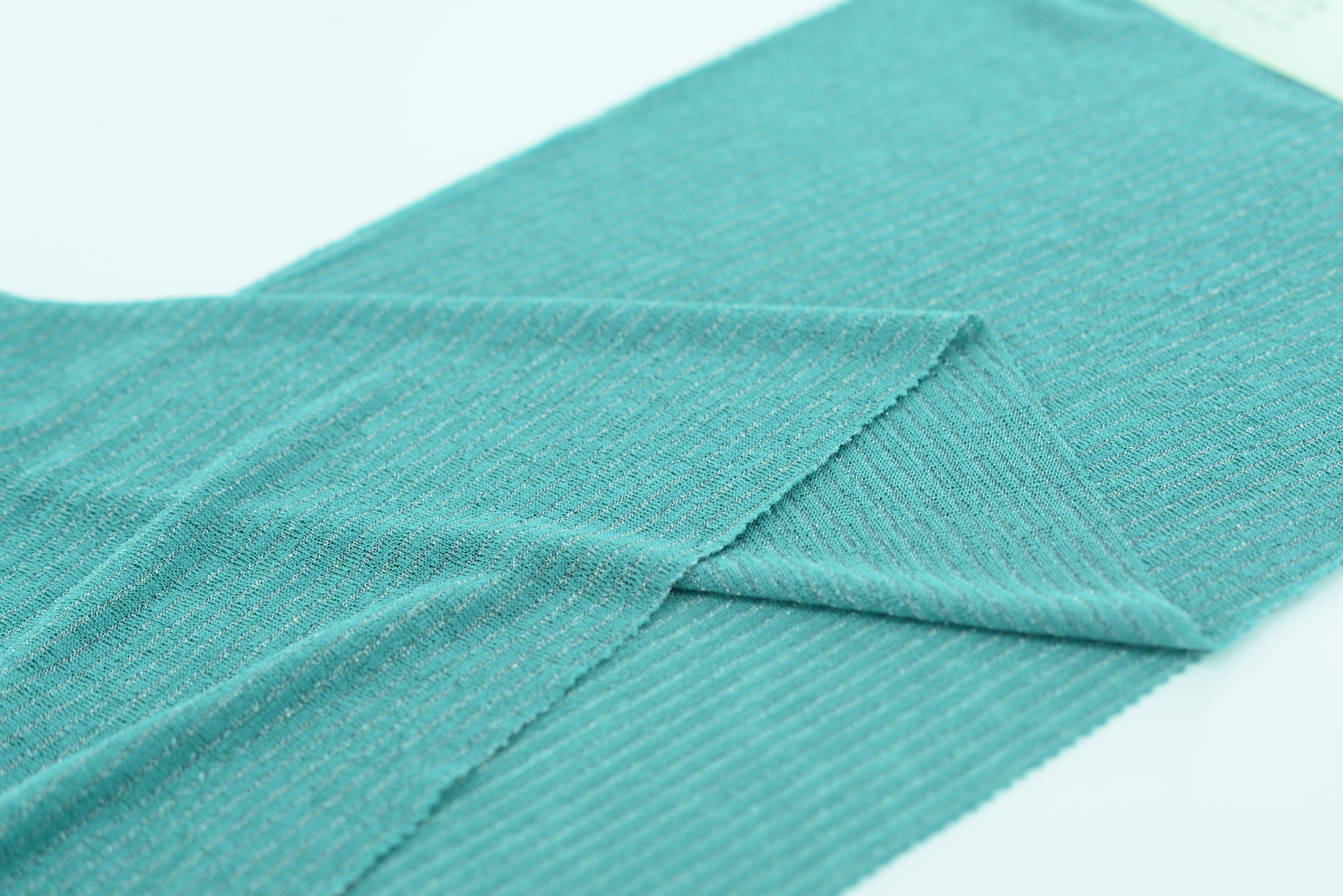 LX-P-16100 THICK LUREX LINE KNIT