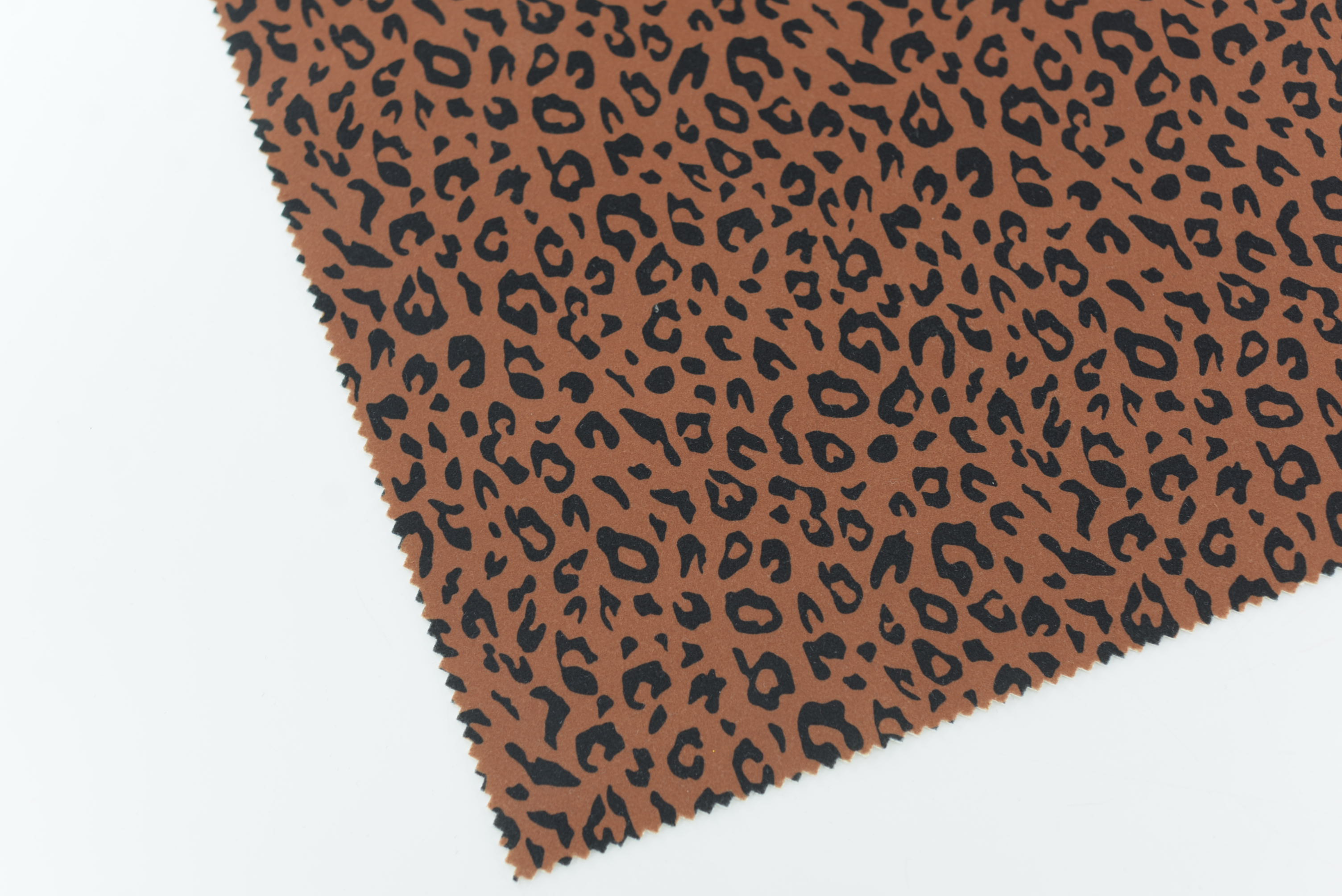 LX-P-18130 HEAVY KNIT BRUSH LEOPARD PRINT