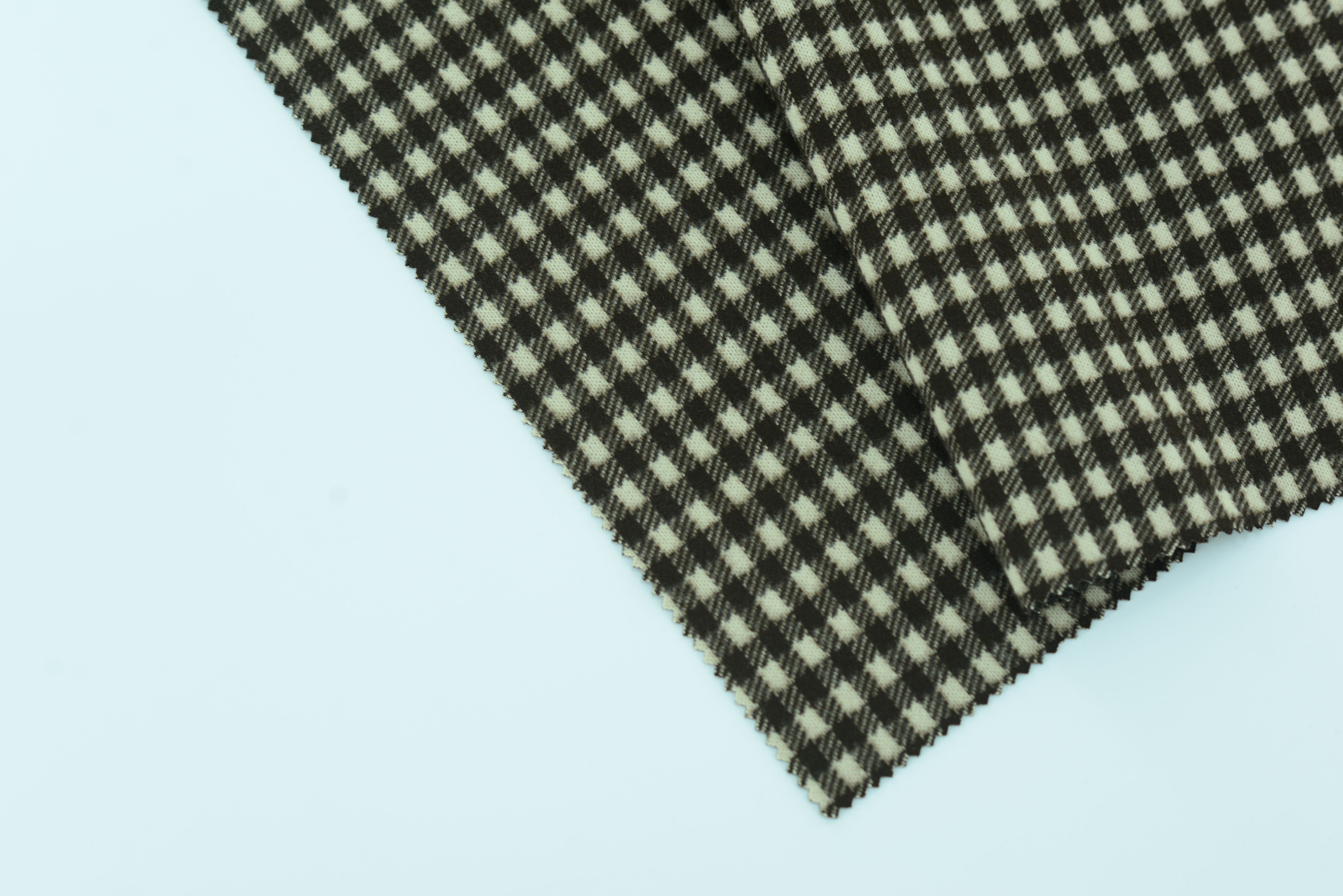 LX-P-18042 CHECK JACQUARD KNIT BRUSH